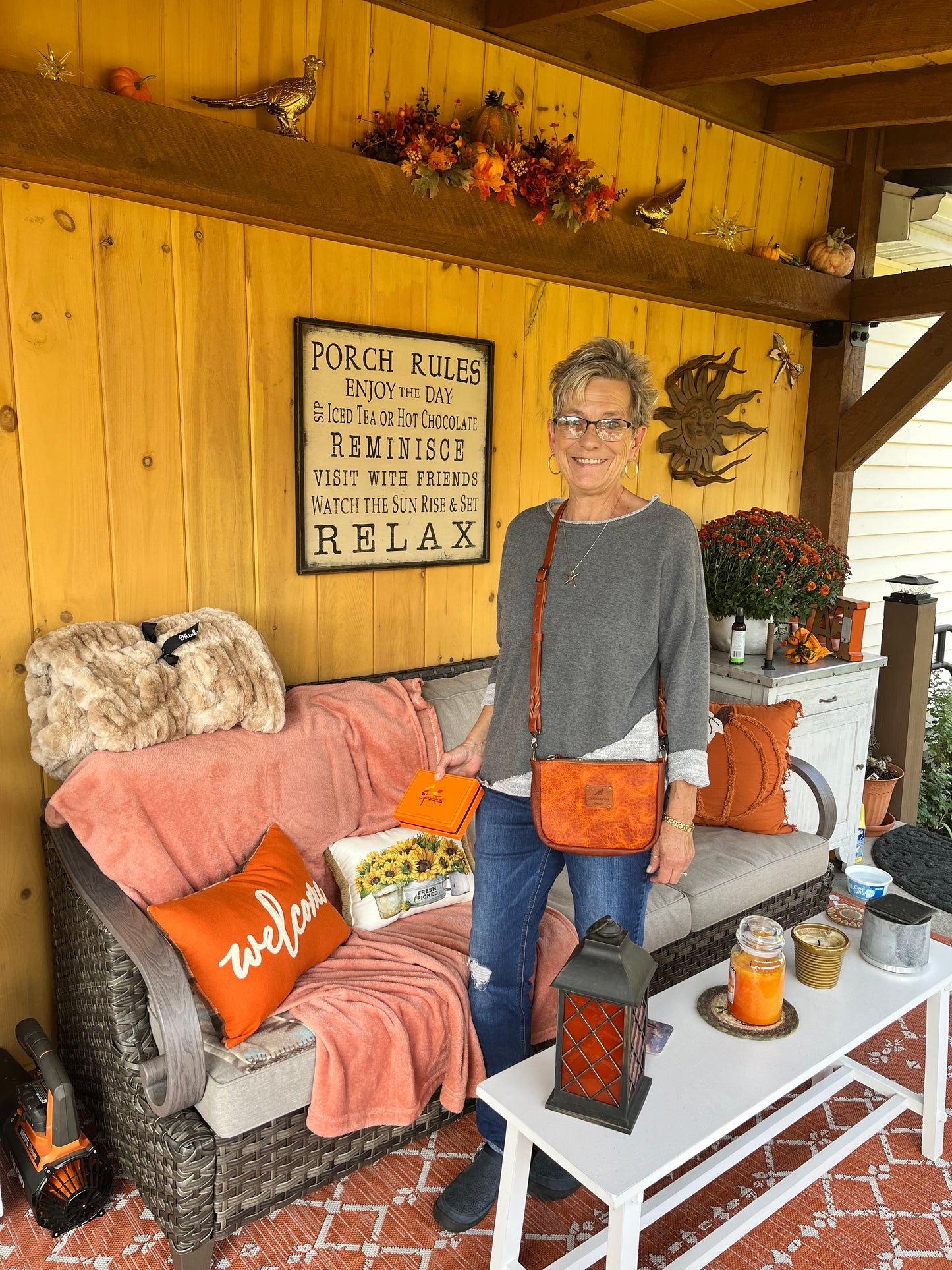 Poppy Crossbody in Butternut Bison with Brandy Naked Cow