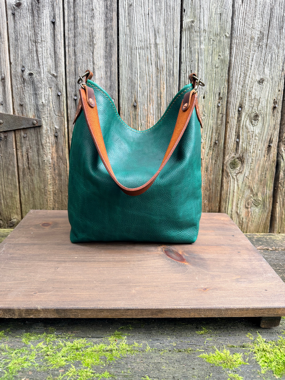 Willy Bucket in Emerald Cowhide with Guitar Strap