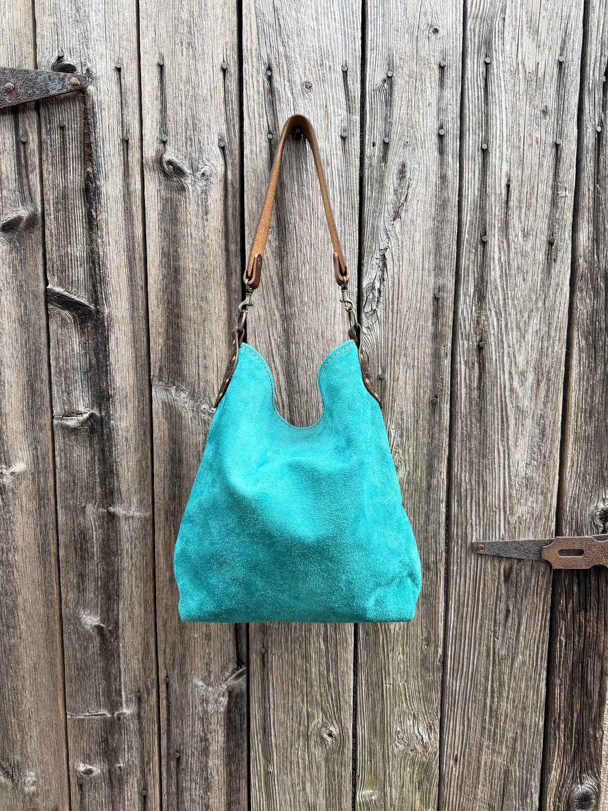 Willy Bucket in Tiffany Blue Rough-Out with Short Guitar Strap