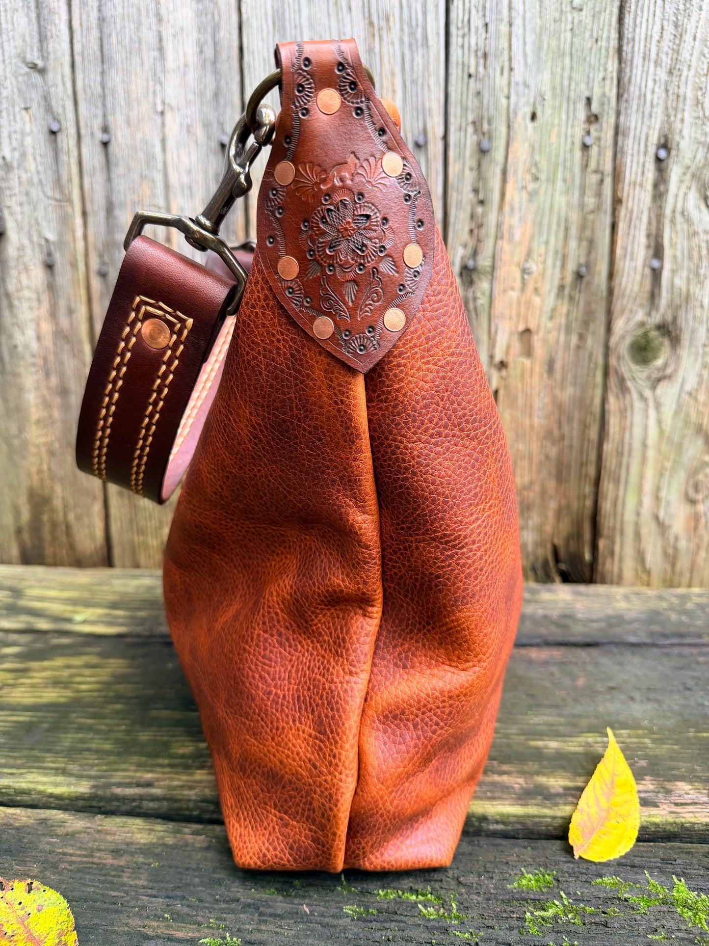 Willy Bucket in Amber Honey