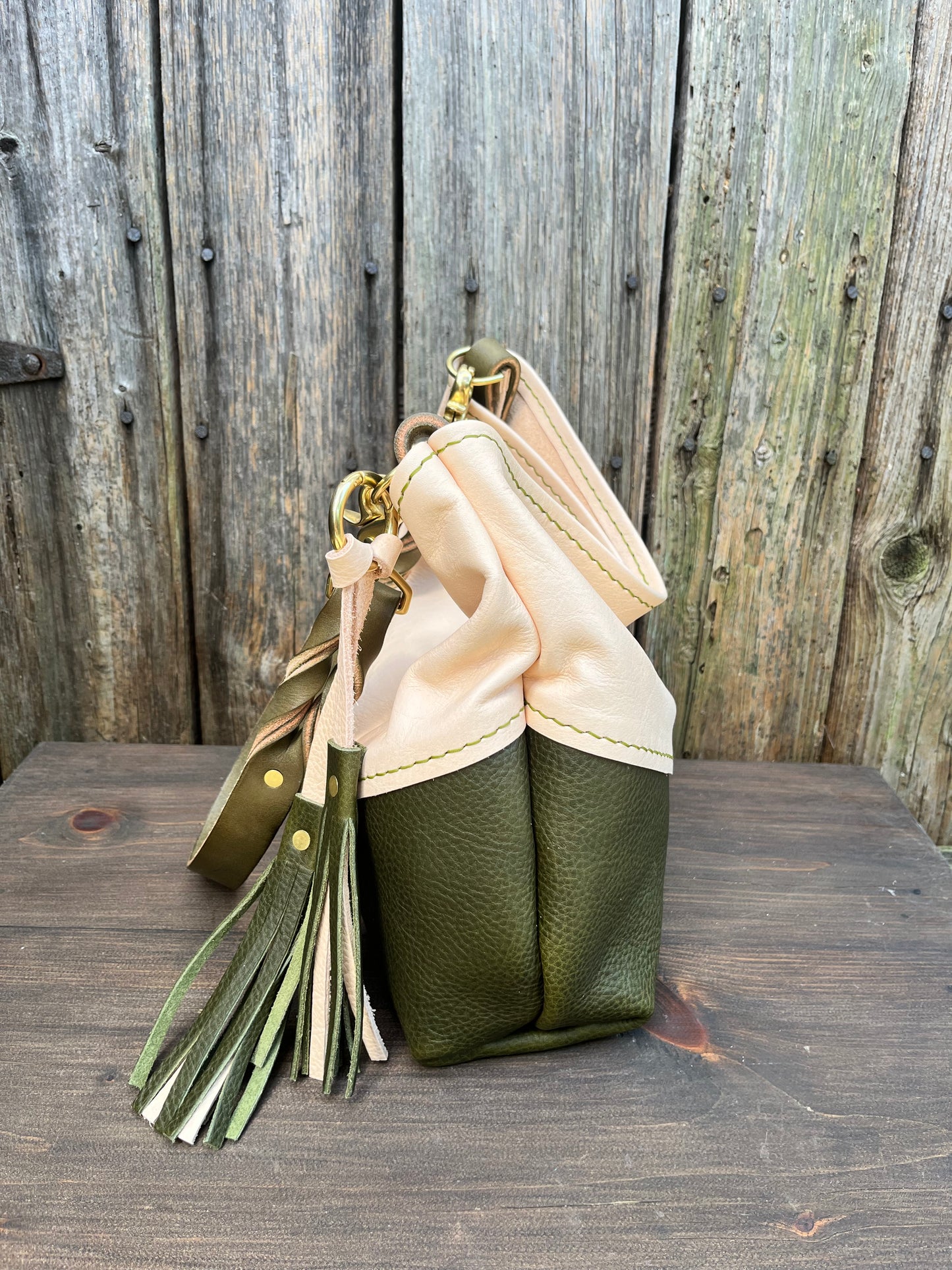 Vienna Shoulder Bag in Natural Milled & Olive Veg Tan