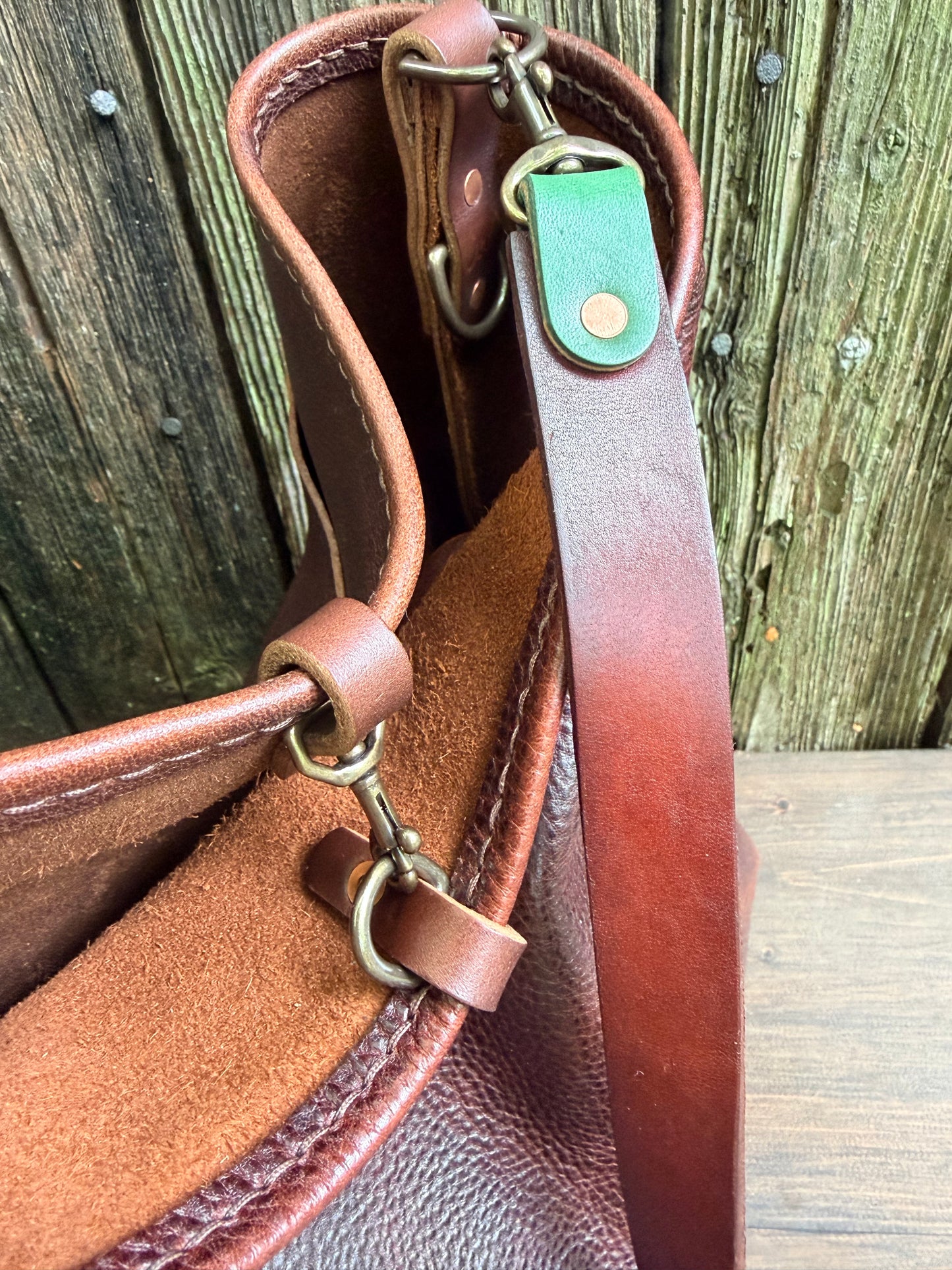 Chalet Bag in Dark Brown Bulldog