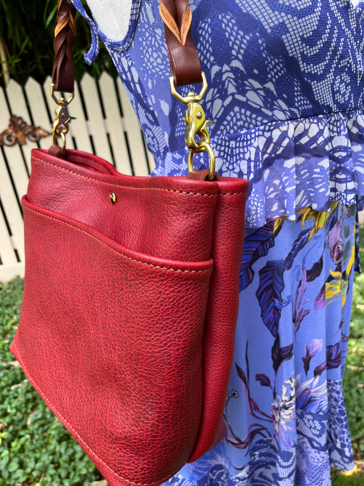 Emma Shoulder Bag in Cherry Bison