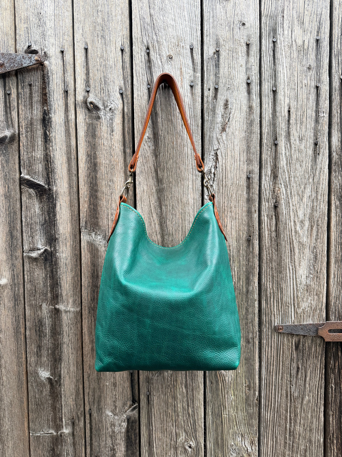 Willy Bucket in Emerald Cowhide with Guitar Strap