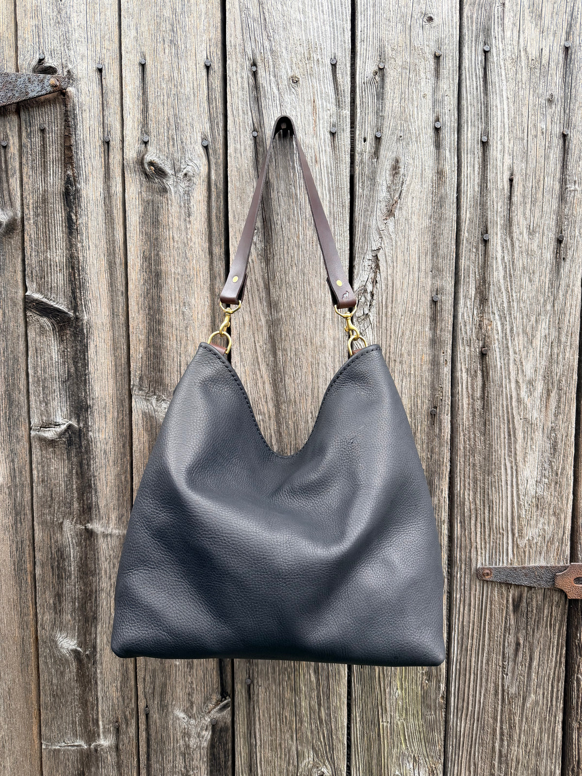 Rodeo Large Bucket in Black Kodiak with Mocha Strap