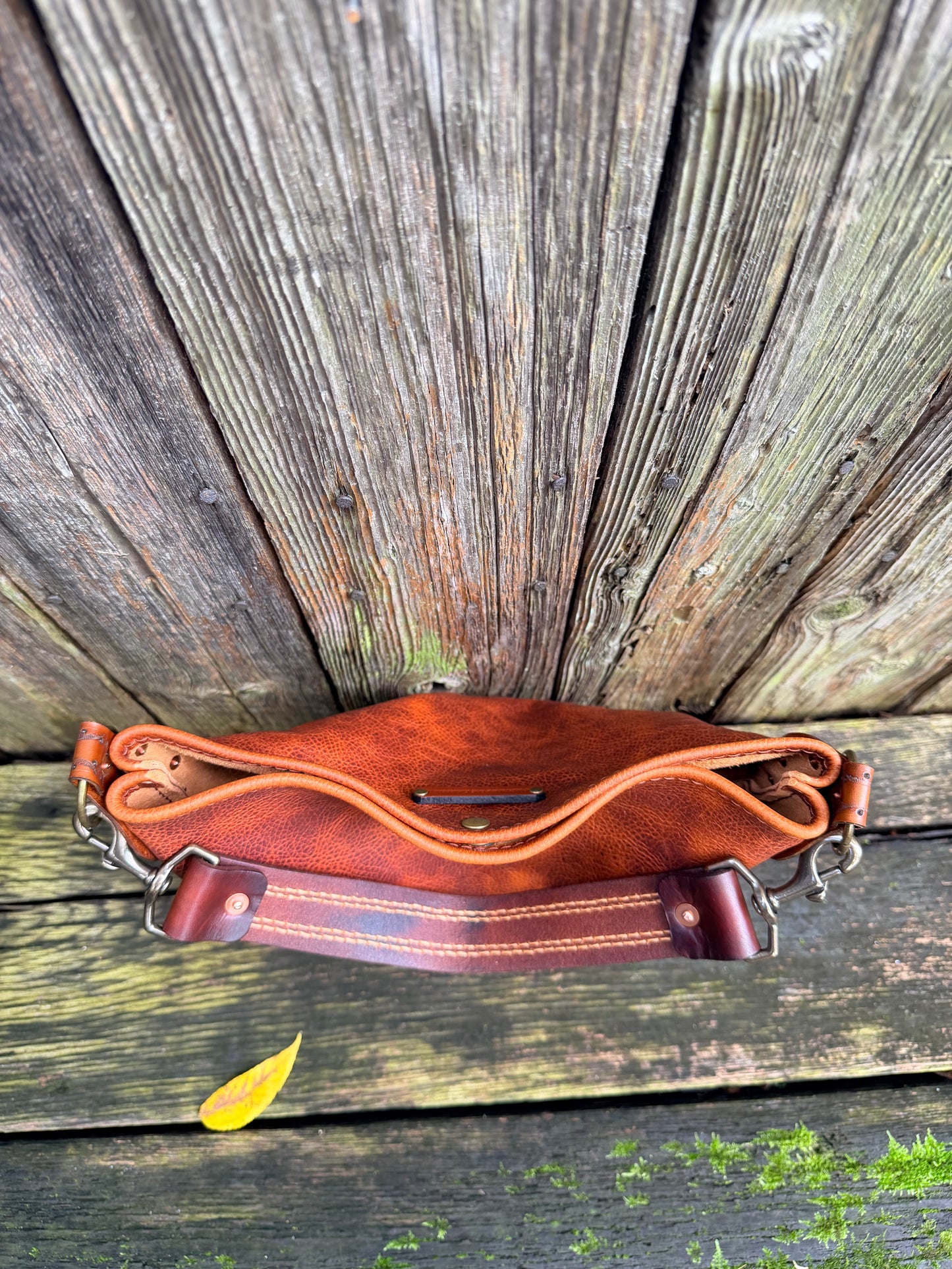 Willy Bucket in Amber Honey