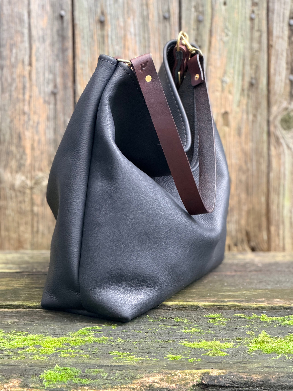 Rodeo Large Bucket in Black Kodiak with Mocha Strap