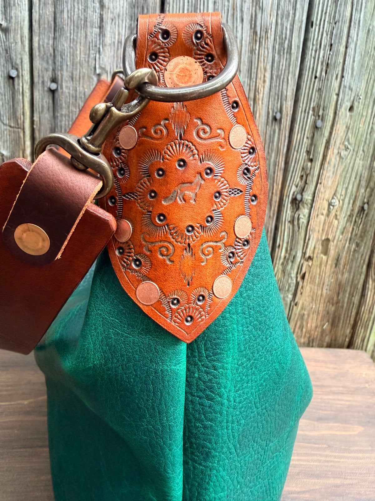 Willy Bucket in Emerald Cowhide with Guitar Strap