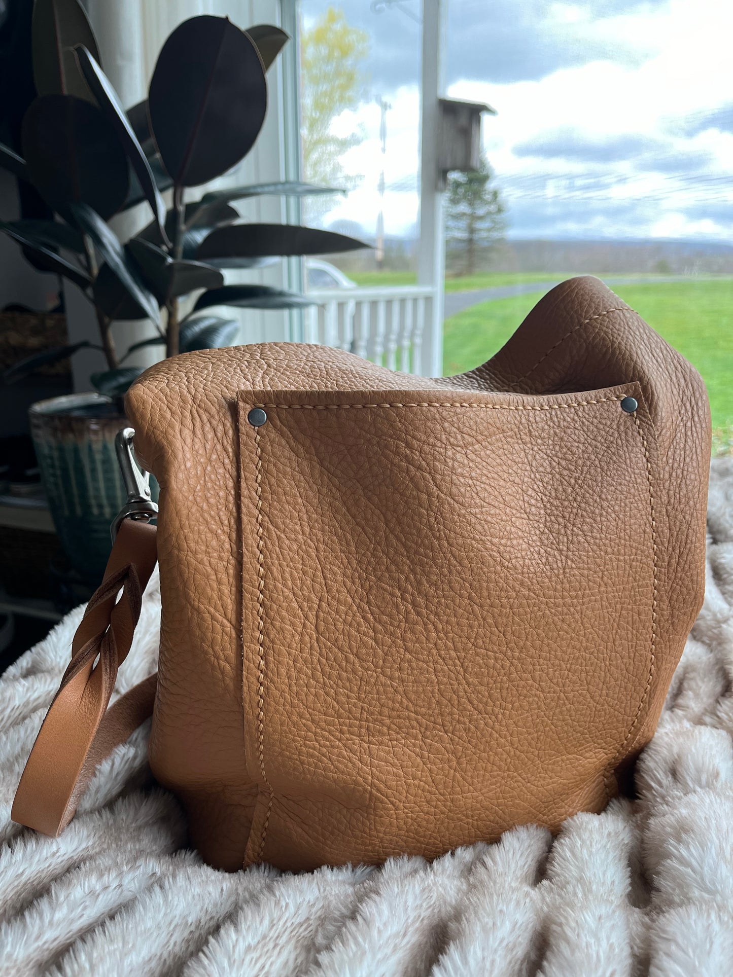 Bonnie Bucket in Butterscotch Cowhide