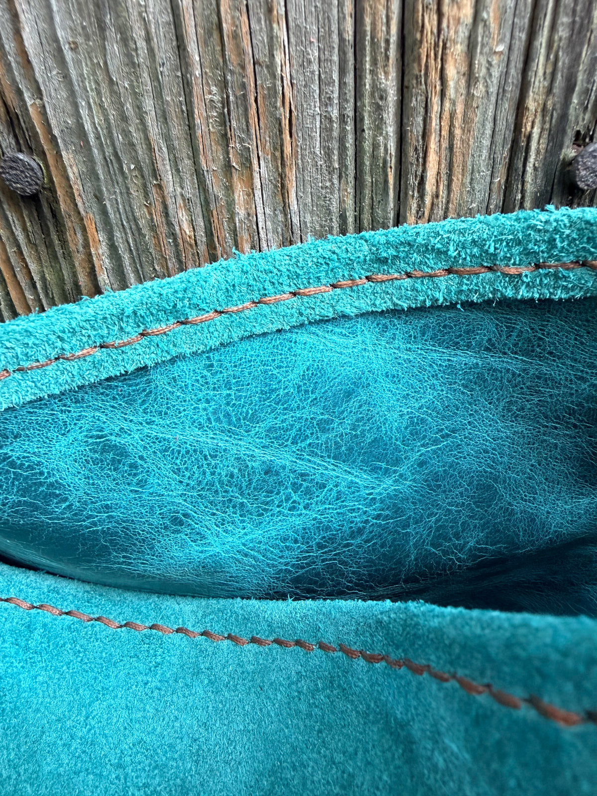 Willy Bucket in Tiffany Blue Rough-Out with Short Guitar Strap