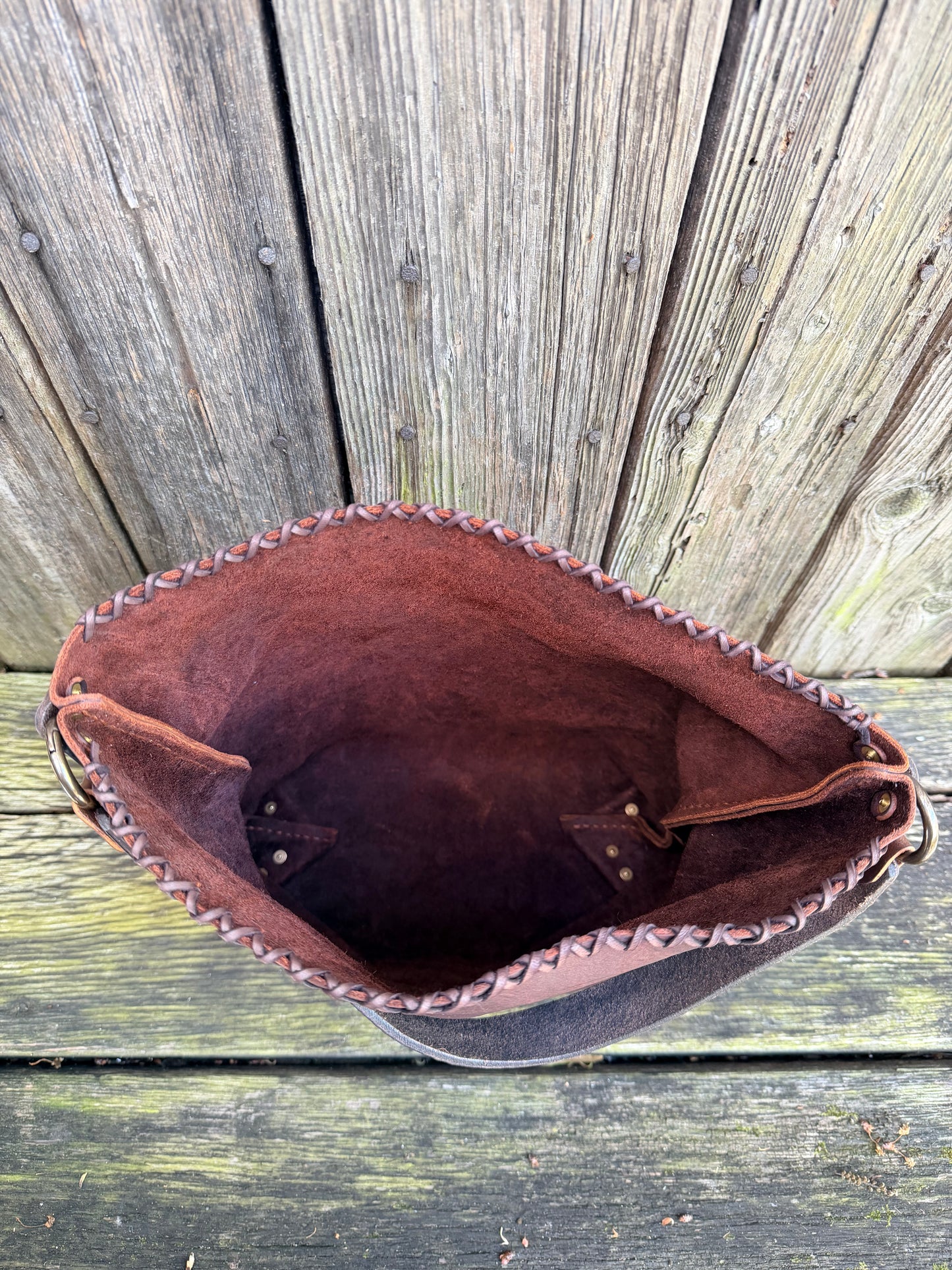 Scout Bucket in Dark Brown Oil-tanned Cowhide