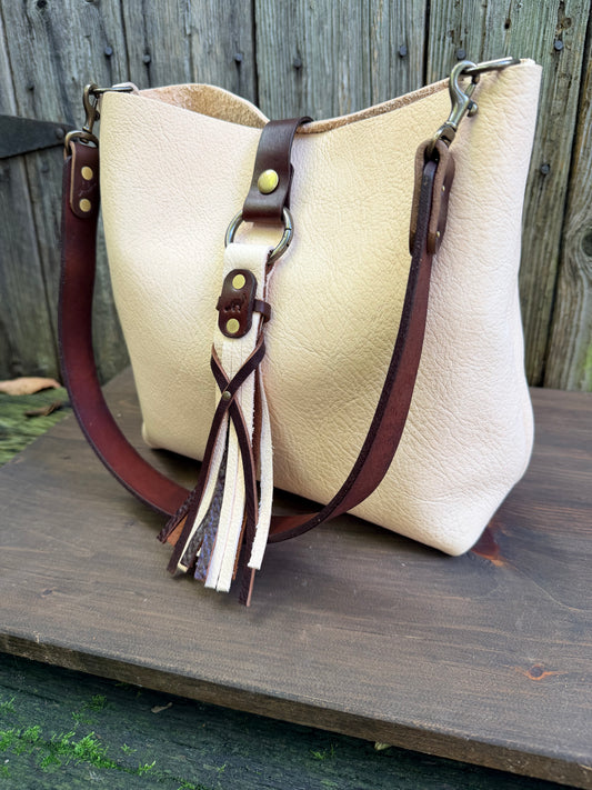 Barcelona Bucket Mini in Vanilla & Dark Chocolate