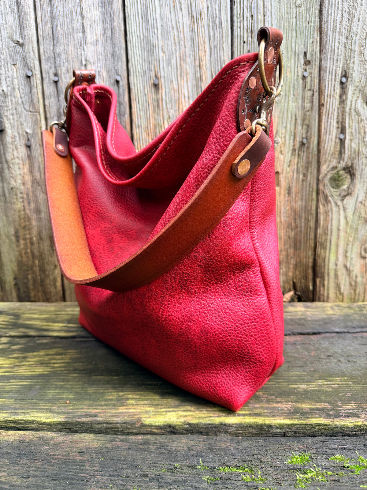 Willy Bucket in Premium Barn Red Bison with Guitar Strap