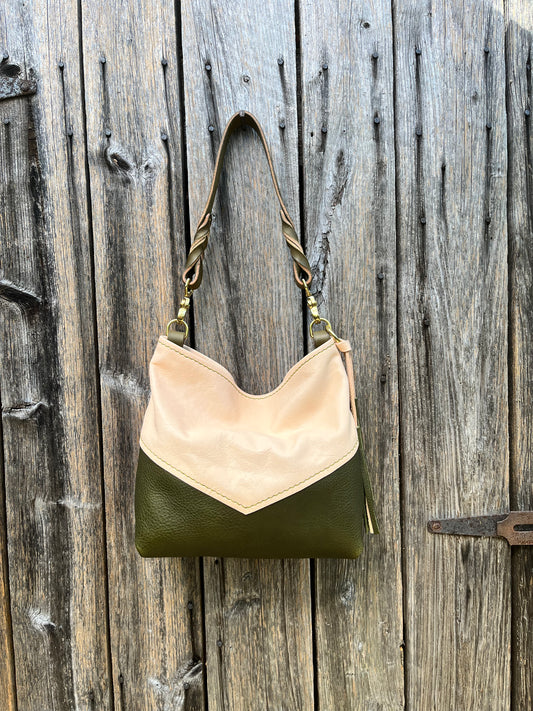 Vienna Shoulder Bag in Natural Milled & Olive Veg Tan