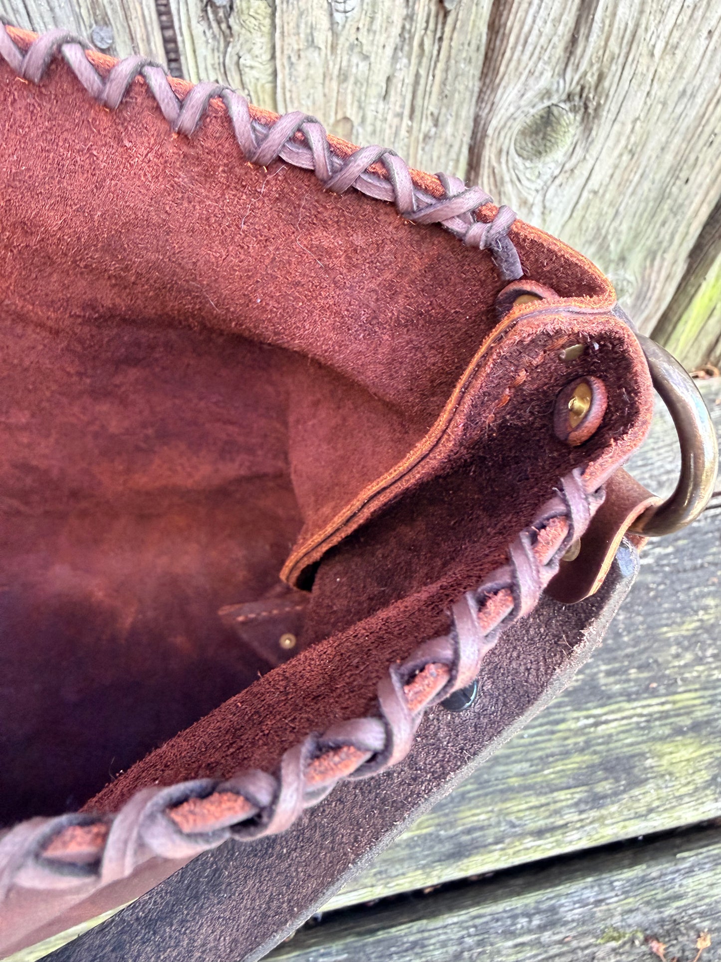 Scout Bucket in Dark Brown Oil-tanned Cowhide