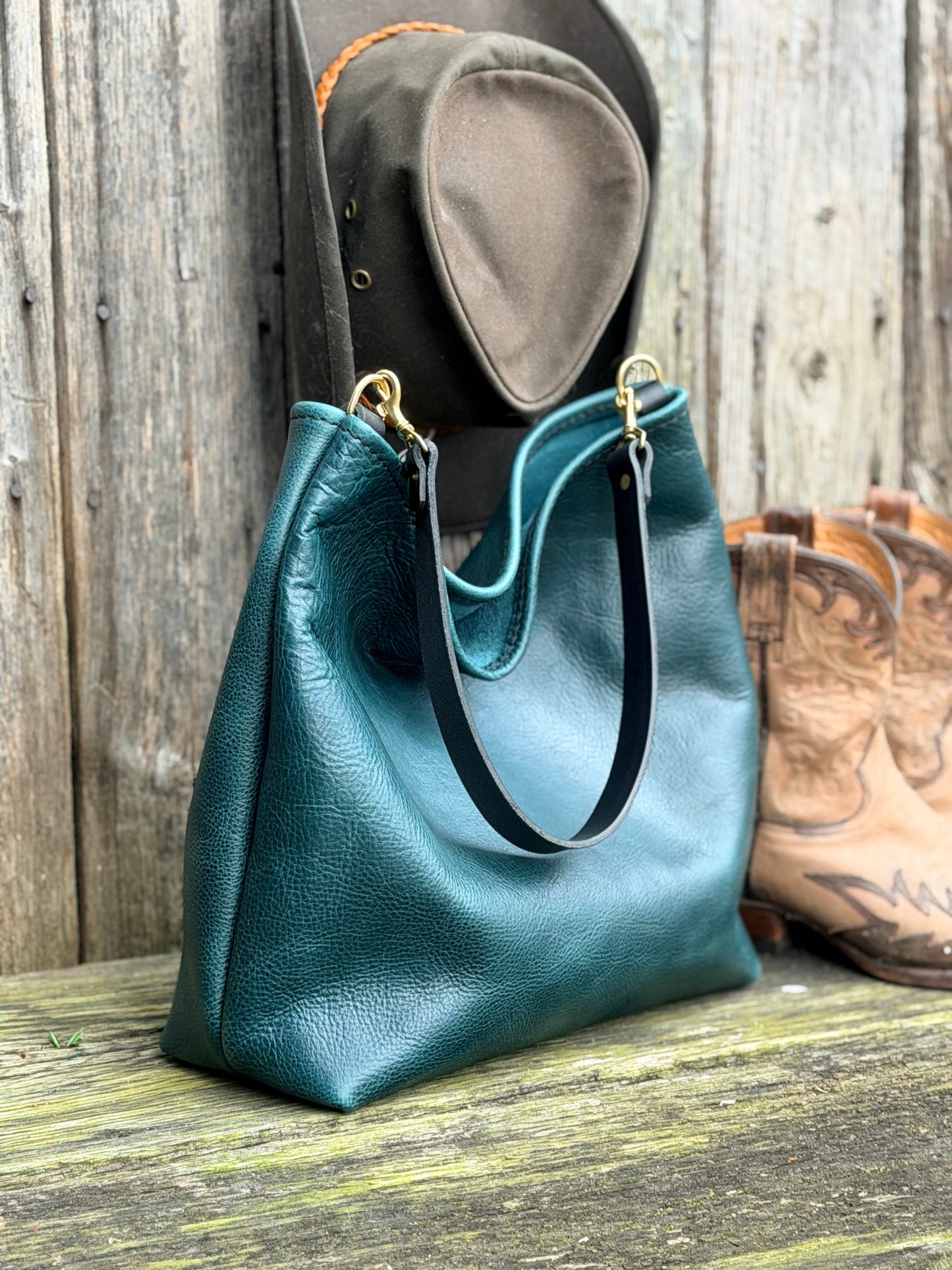 Rodeo Large Bucket in Dark Teal Bulldog Cowhide
