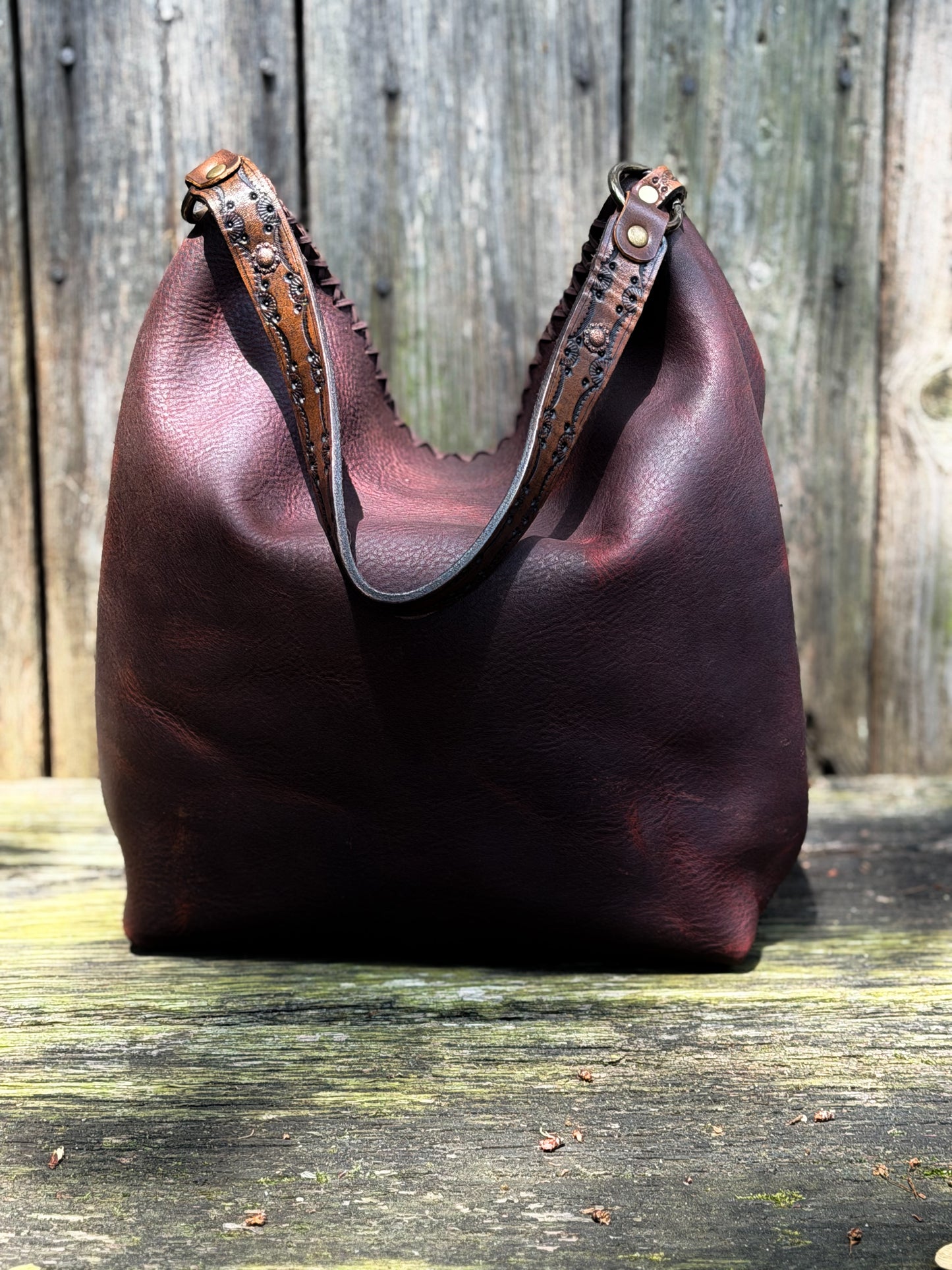 Scout Bucket in Dark Brown Oil-tanned Cowhide