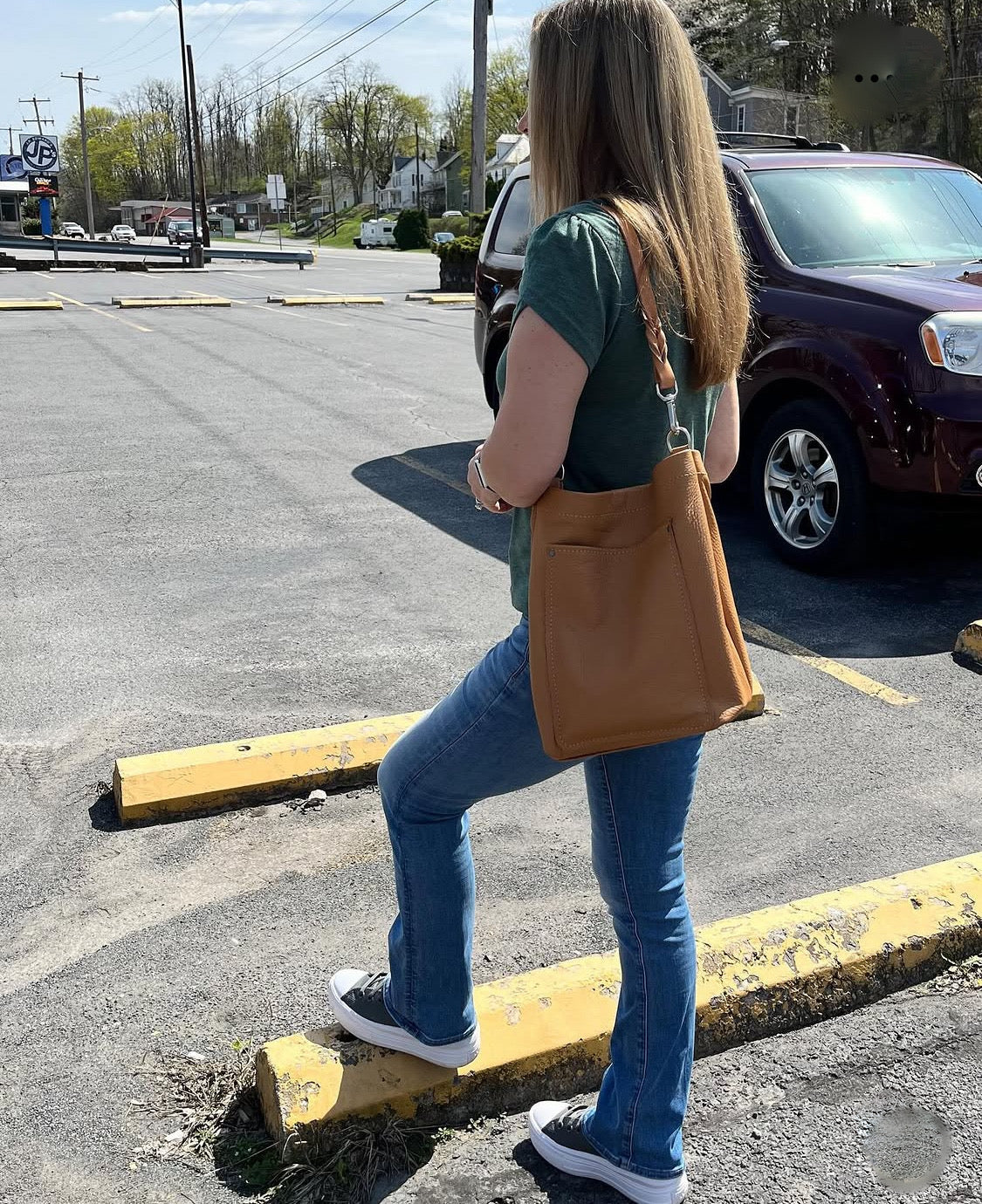 Bonnie Bucket in Butterscotch Cowhide