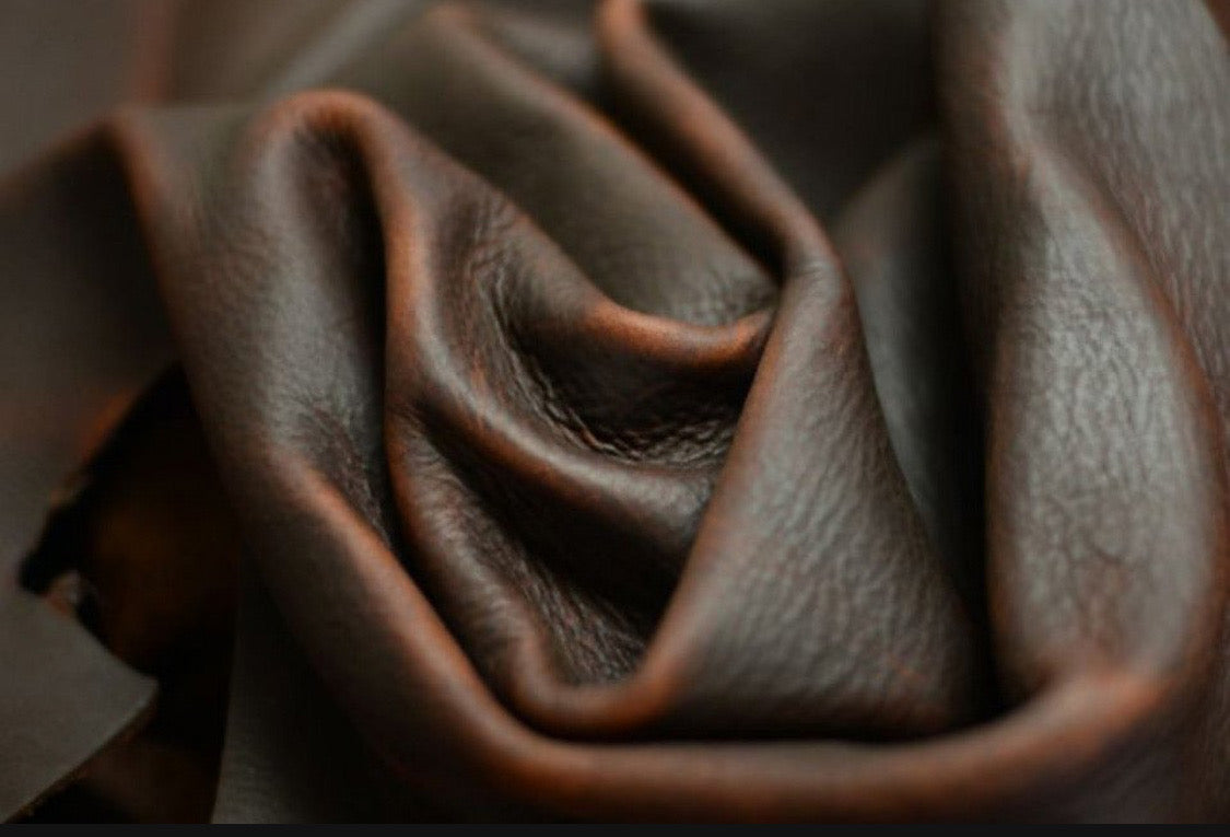 Scout Bucket in Dark Brown Oil-tanned Cowhide