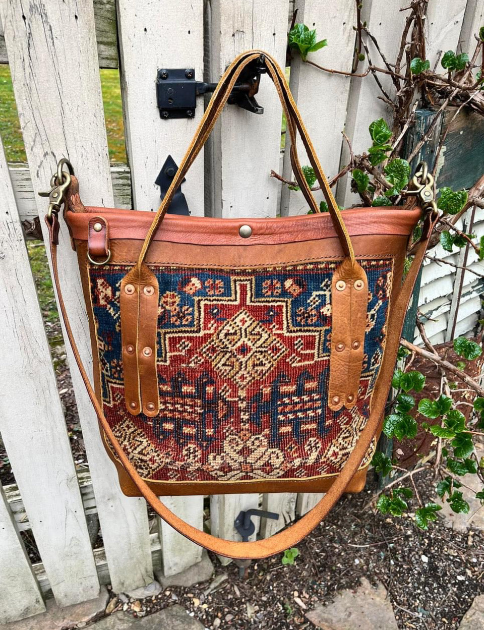 Heritage Carpetbag Distressed Cognac Leather Tote