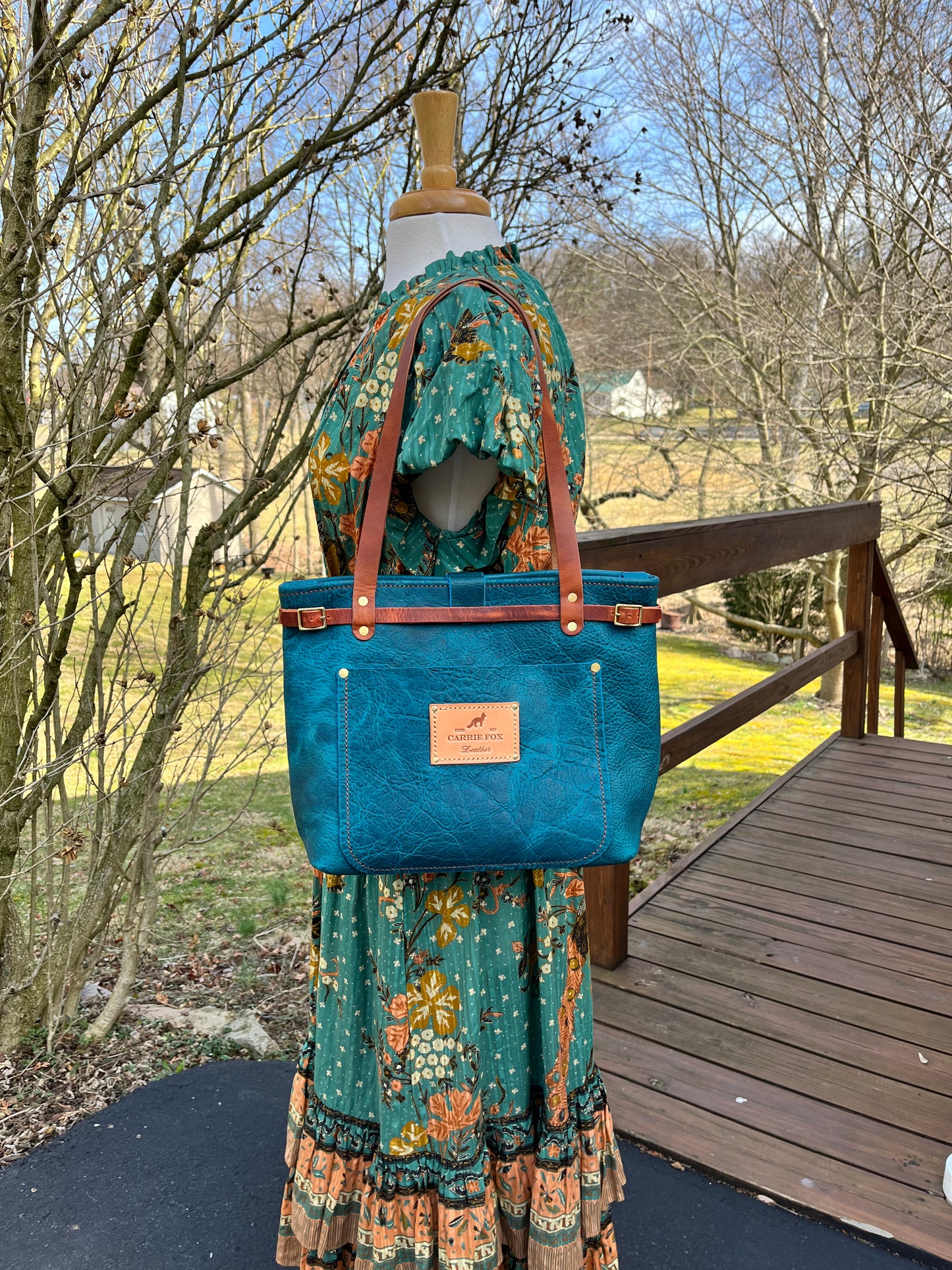 Foxy Organizer Tote Mini in Blue Bison